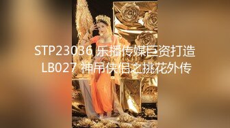  极品萝莉小妹跟两个小哥哥激情3P，在床上让两小哥轮着玩，揉奶玩逼骚穴特写，压在身下爆草抽插后入