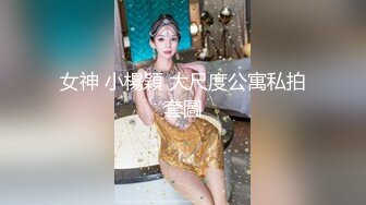 短发美女近期下海！外表甜美骚的很！撩起衣服揉奶，特写视角假屌抽插