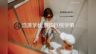 ★☆《极品反差骚女》★☆白皙长腿大奶子喜欢养猫的推特女神【性爱者PD】最新解锁，除了干就是干瘦弱的弯屌男快被榨干了 (1)