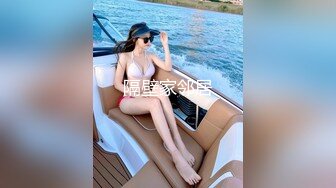 小情侣在电竞椅上吃鸡啪啪 大奶女友无毛鲍鱼粉嫩 射了一逼的精液